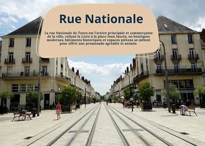 Le Terminus - Face A La Gare De Tours